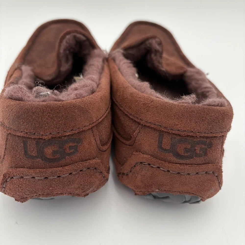 UGG‎ Mens 8 Ascot Suede Leather Moccasin Slippers Chestnut Brown Sheepskin Lined